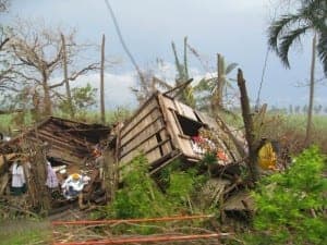 2013-12-10 NWFT Haiyan destroyed house